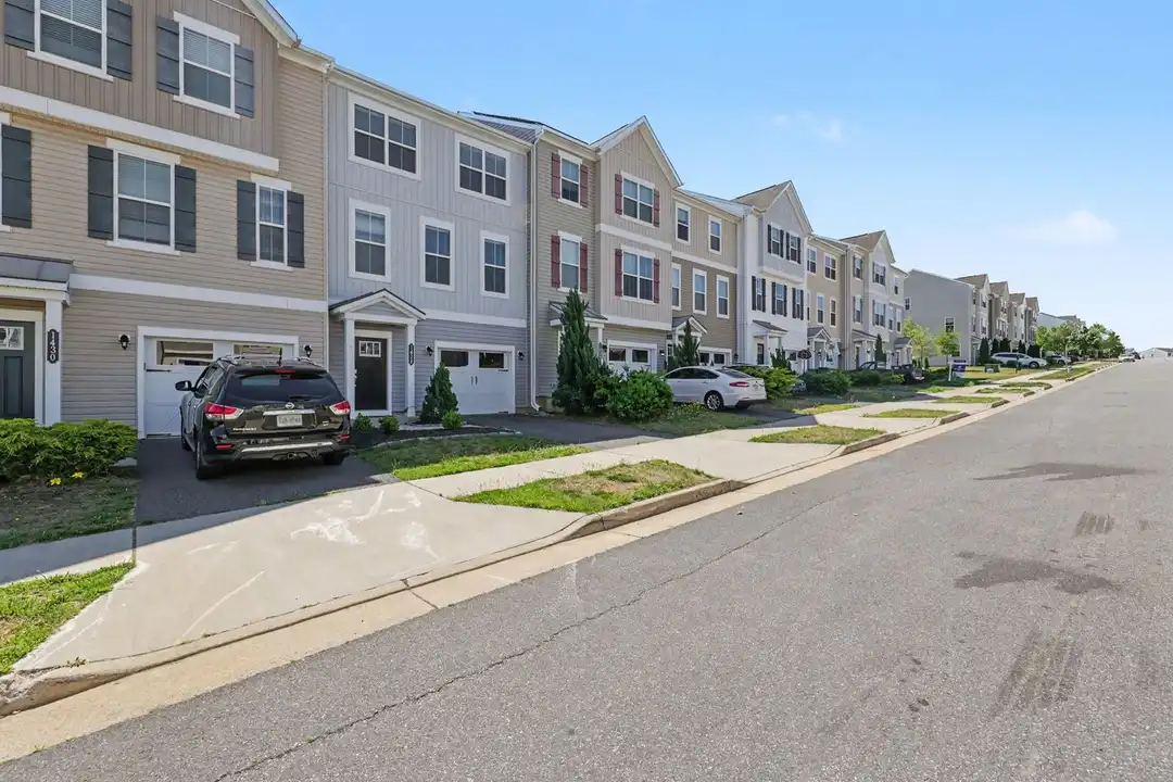 1428 Hudgins Farm Cir - View 5