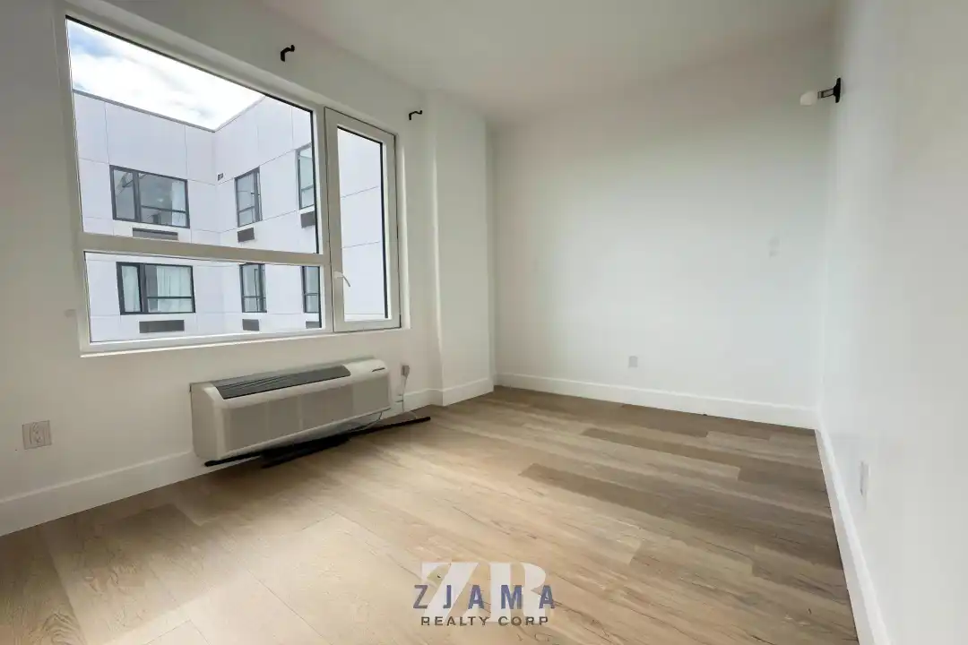 1042 President St - View 4