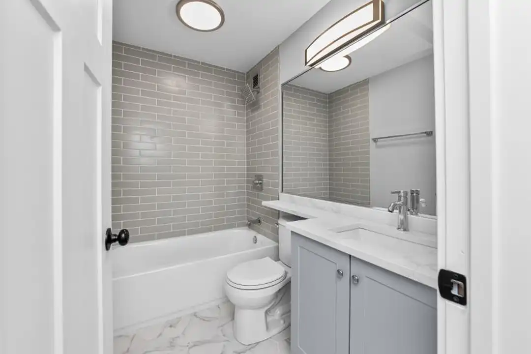 1222 S LaSalle St - View 6