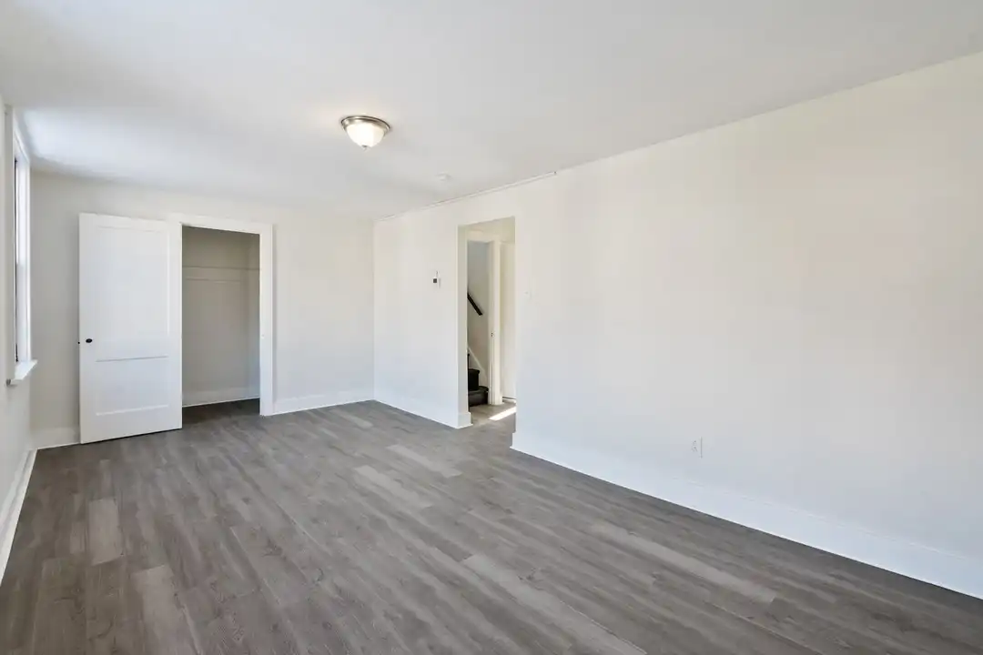 111 Kaplan Ave unit Unit 2 - View 6