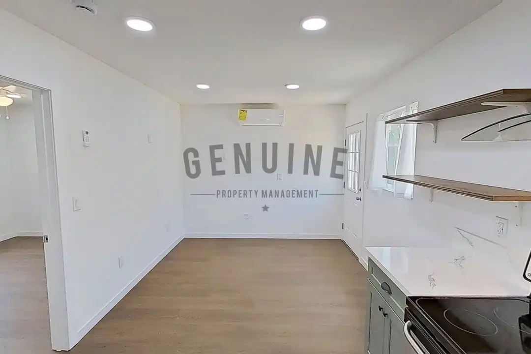 8134 Poinsettia Dr unit Unit B - View 2