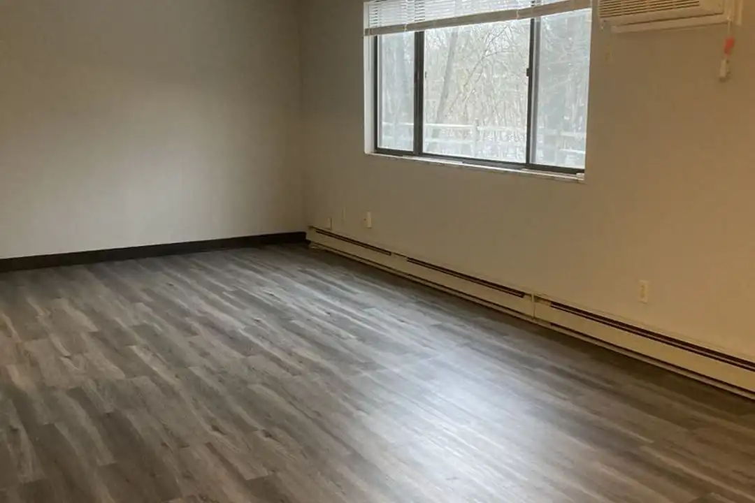 1461 Hillcrest Ave unit 1469-50 – photo 1 of 15