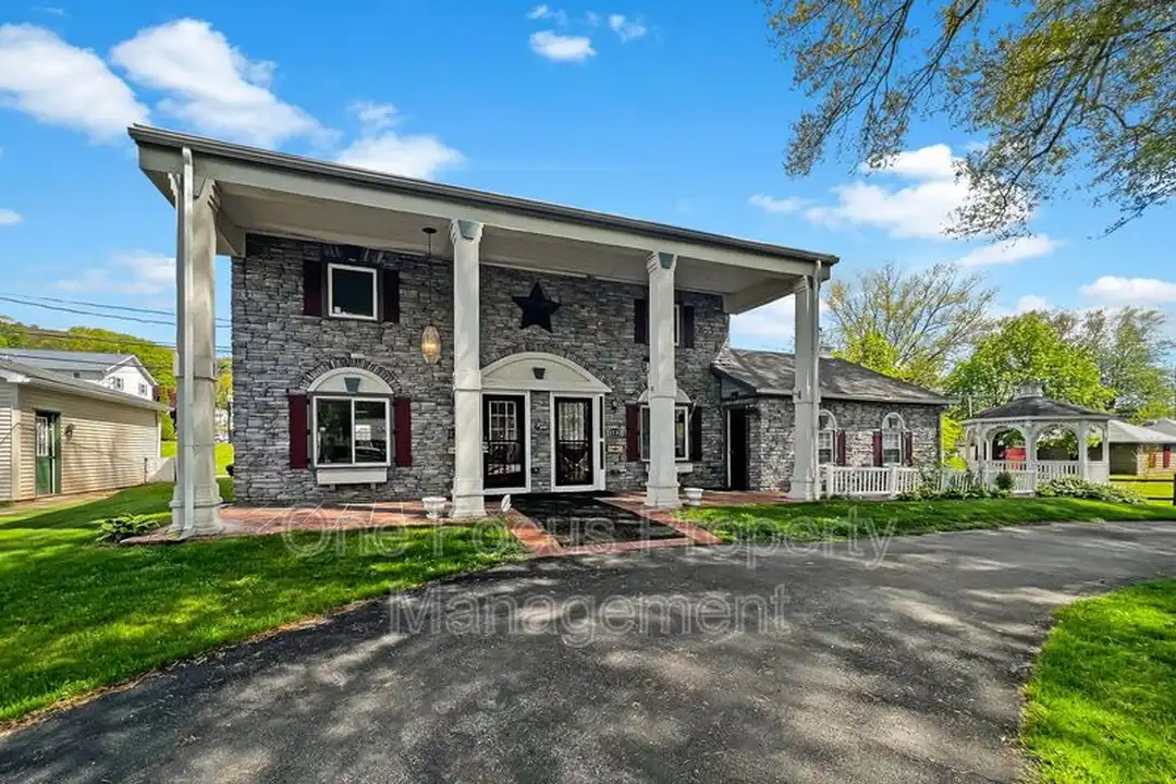 2734 Dove St – photo 1