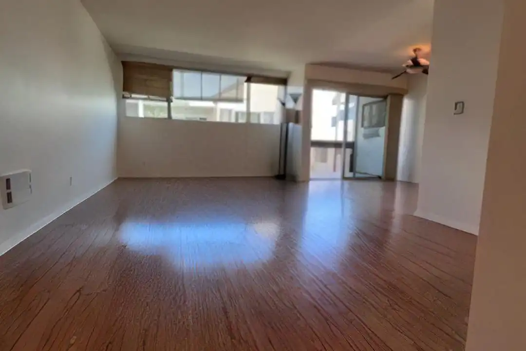 6000 Canterbury Dr unit 207 - View 3