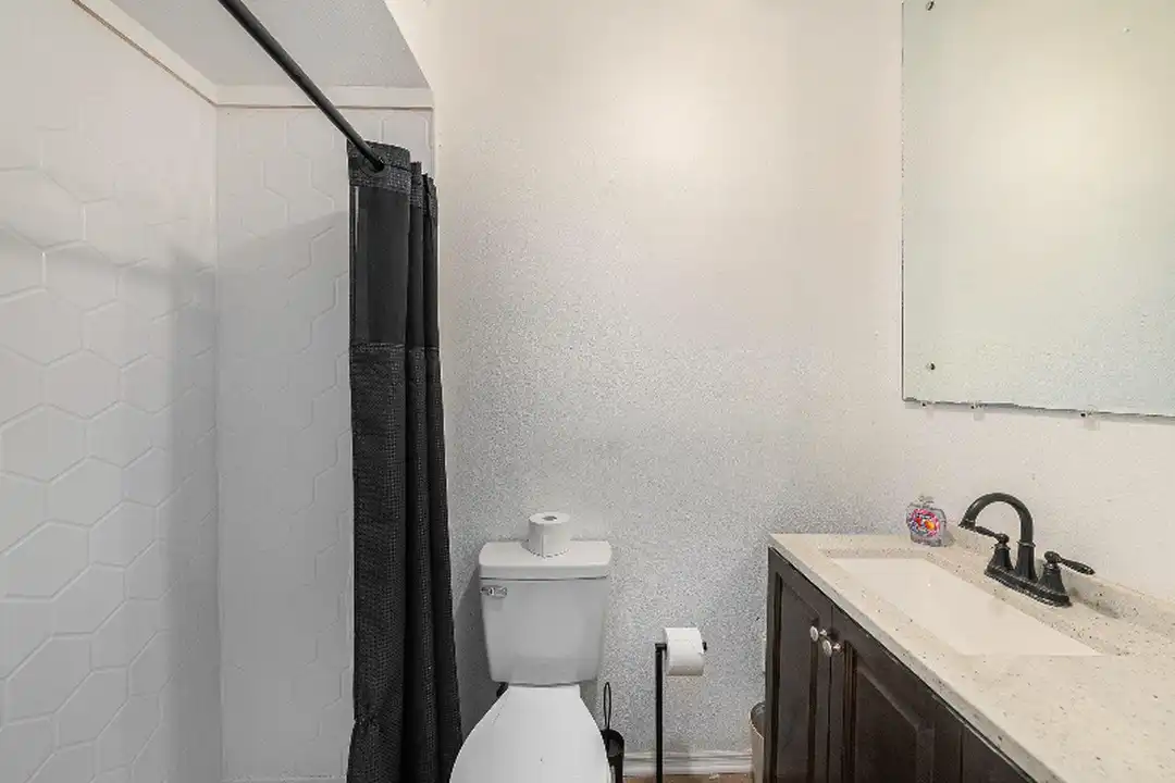 3720 N 36th St - View 6