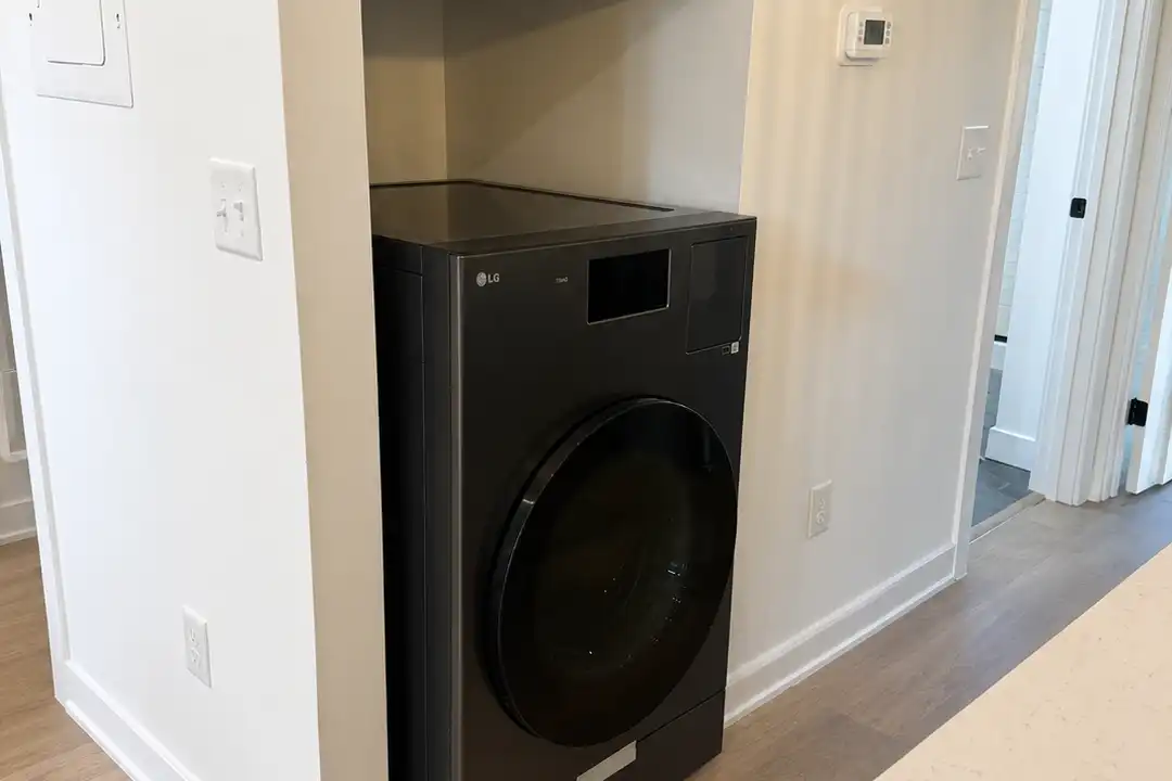 1320 William Howard Taft Rd unit B - View 3