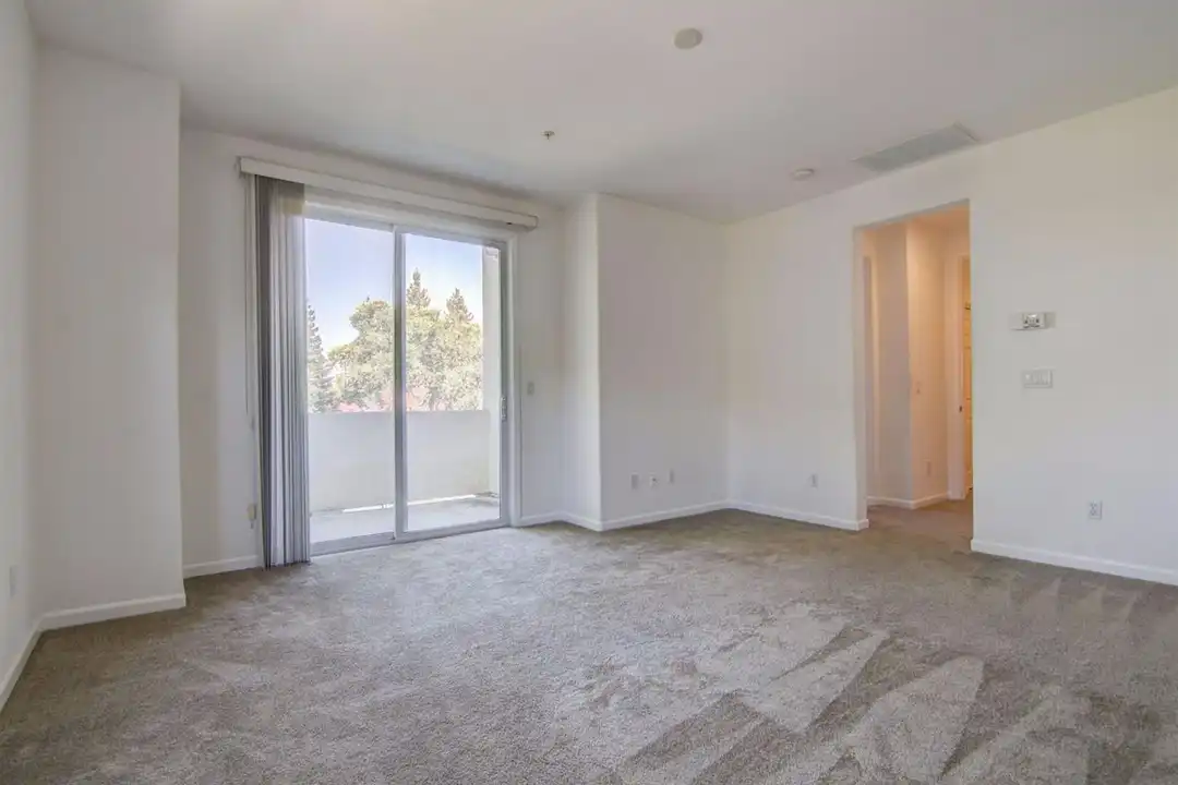 8464 Crystal Walk Cir - View 4