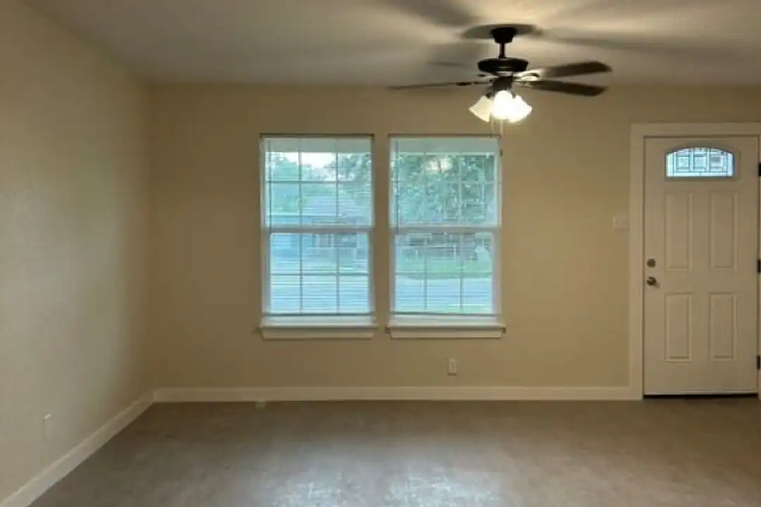 286 Brandywine Ave - View 3