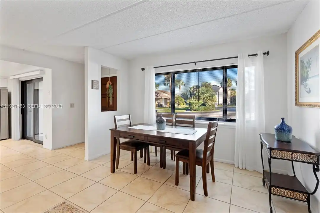 1145 N Shannon Ave #39 - View 4