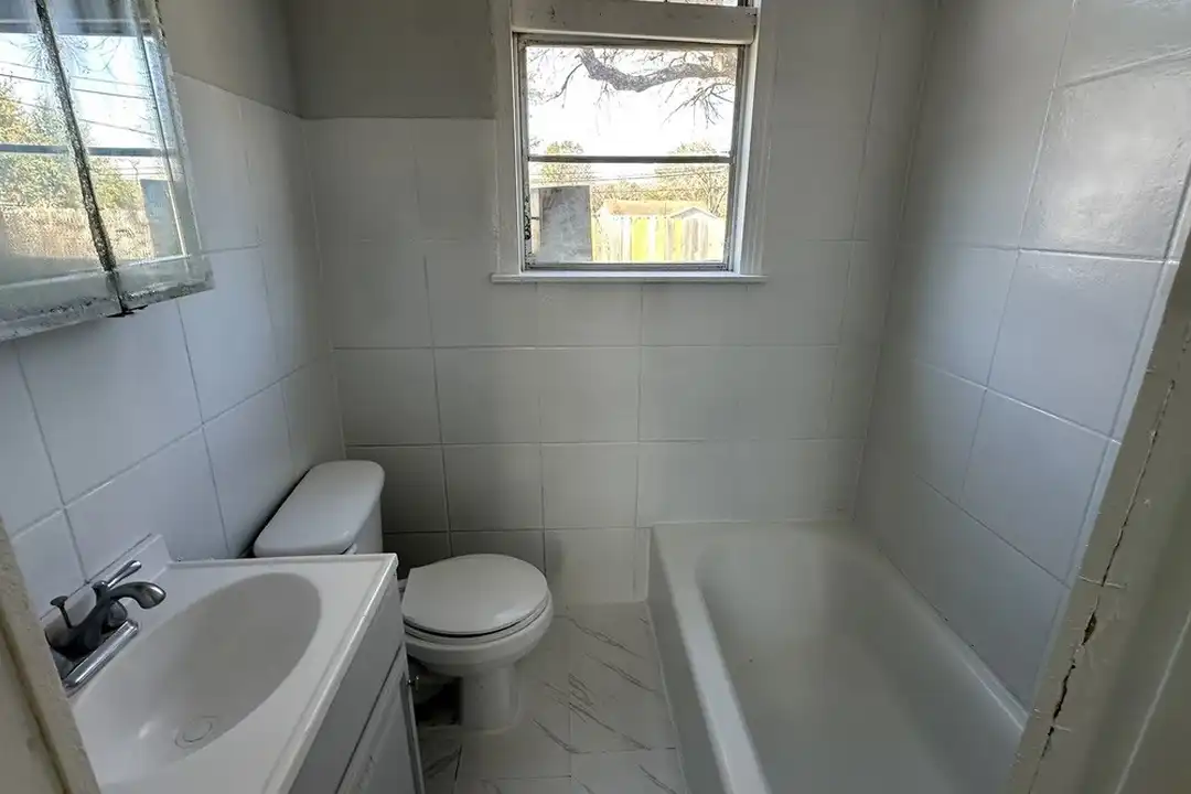 904 Herbert Ave unit A - View 6