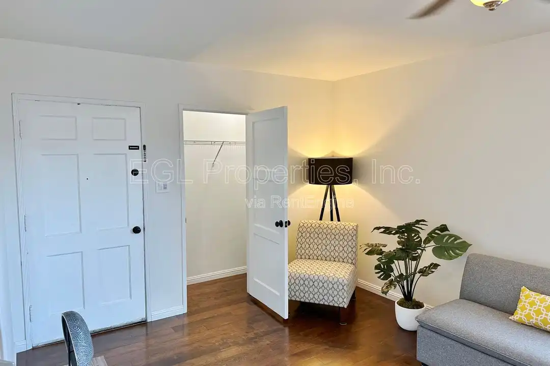 5122 Lemon Grove Ave - View 6