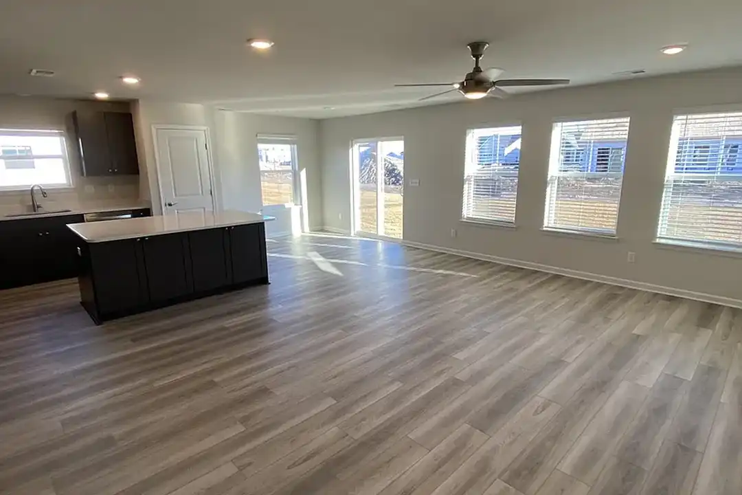 College Park Single Family Homes – photo 1 of 15