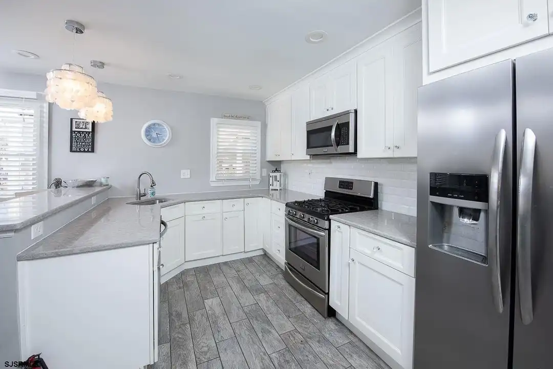 109 N Washington Ave #A - View 2