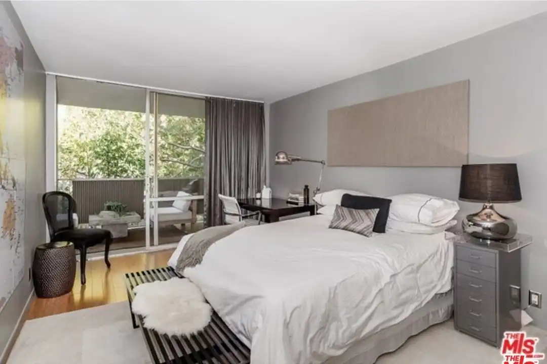 850 Kings Rd #306 - More