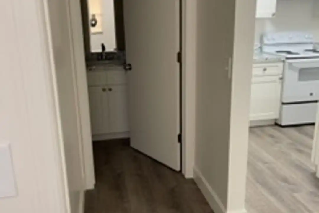 7879 SE Woodview Terrace unit 7879 1 - More