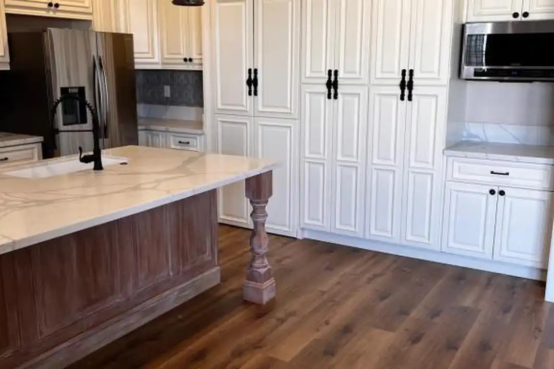 4421 Stetson Ave - View 6