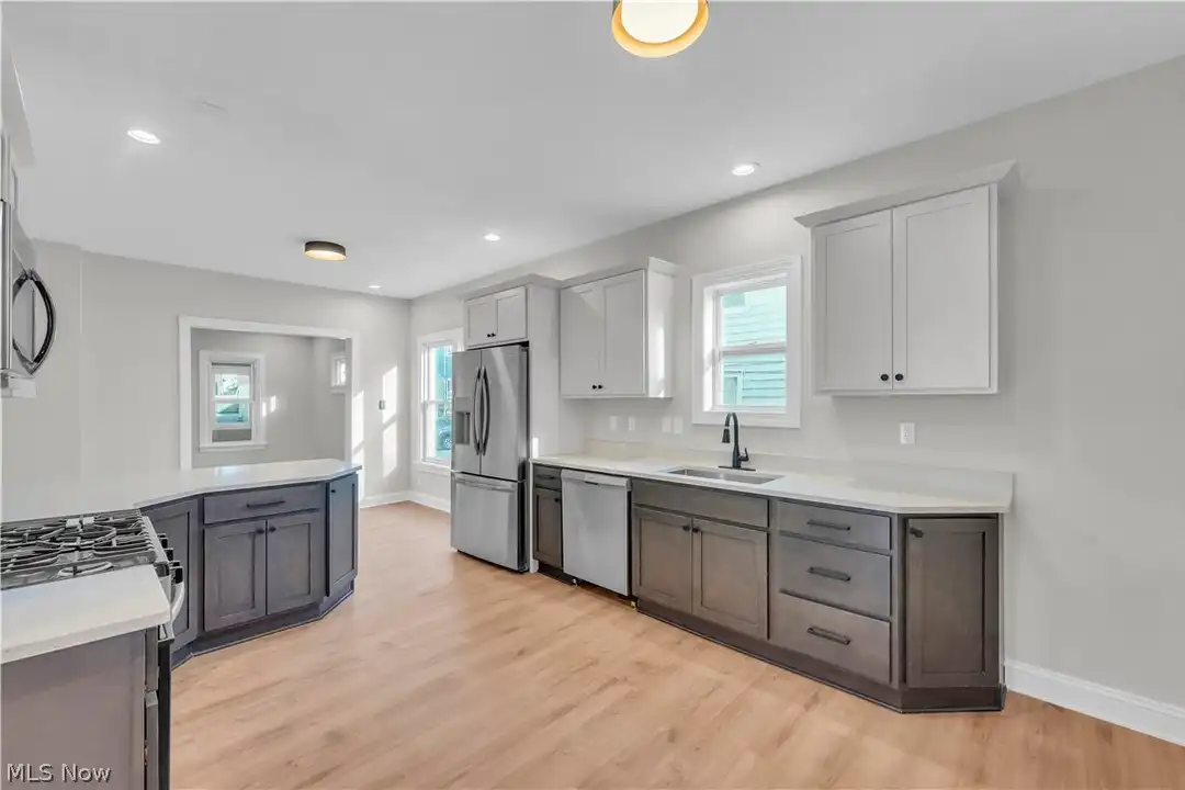 1330 W 67th St – pohled 6