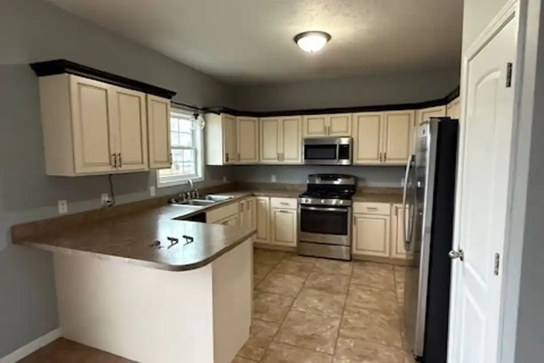 404 Dalhlia Dr - View 4