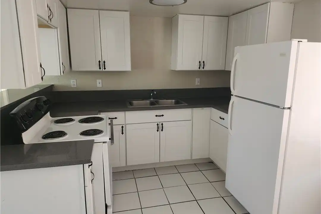 4737 Thunderbolt Ave #1 - View 3
