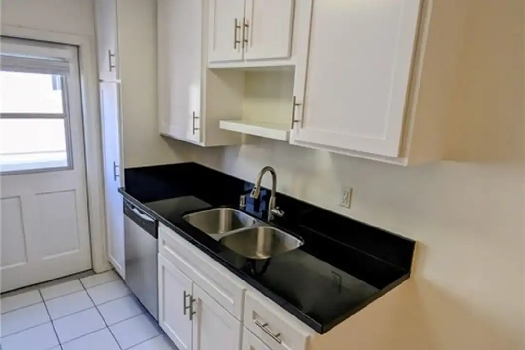 11948 Darlington Ave unit 4 - More