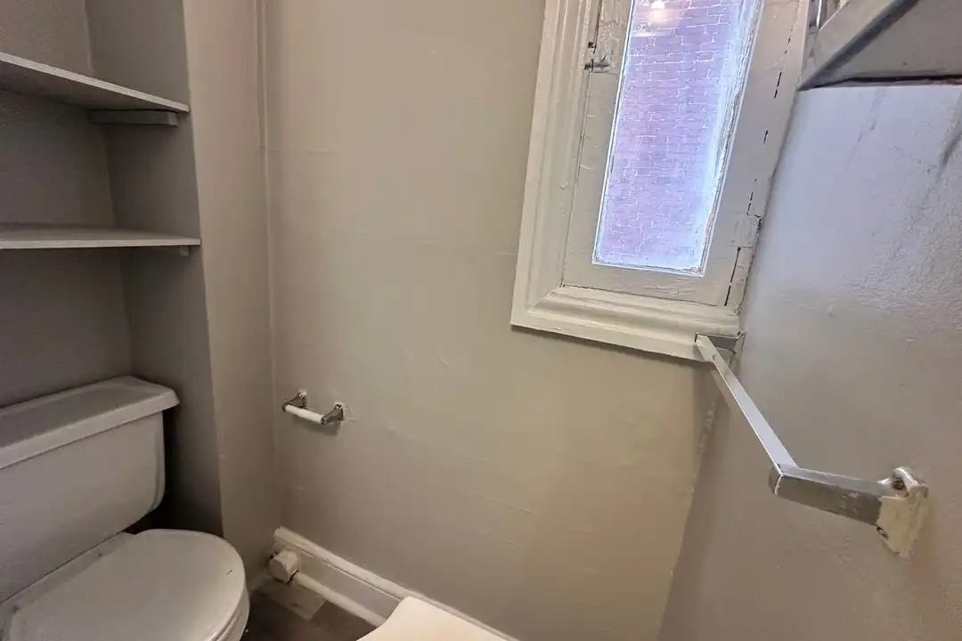 324 Old 9th St unit 3 – photo 1 of 17