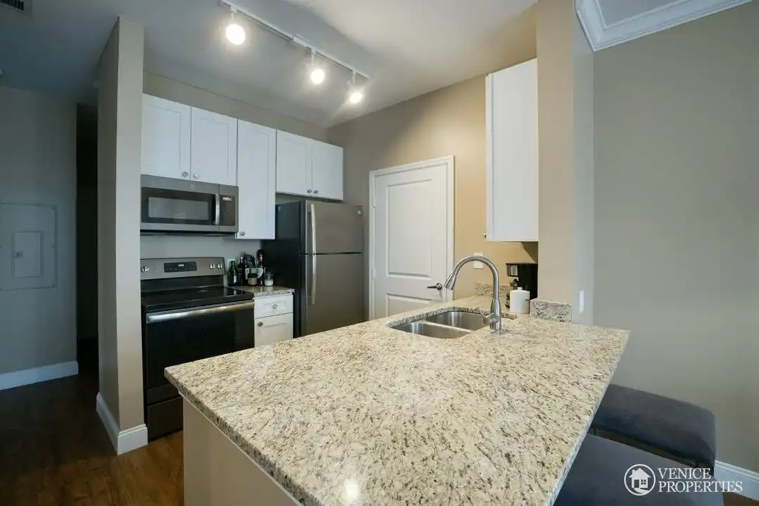 1780 Drayton Park Ct unit 1780 Drayton Court - View 4