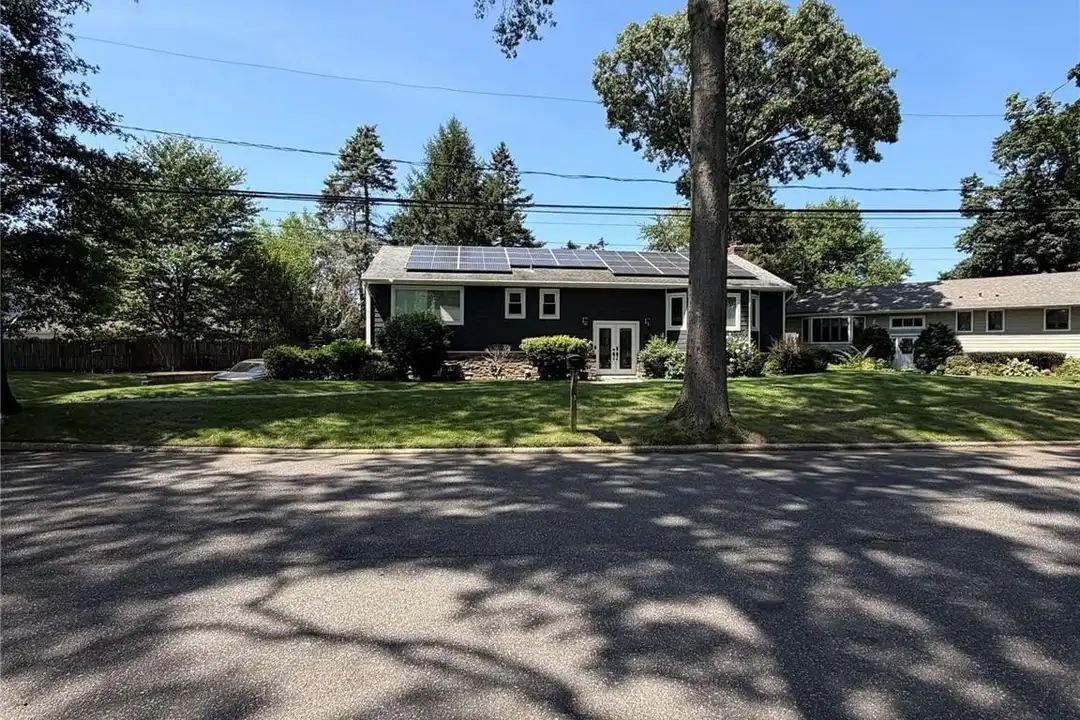 6 Raphael St – photo 1 of 23