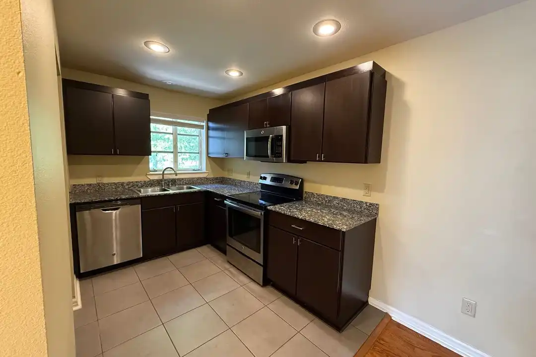 Apartment in Little Rock - View 5