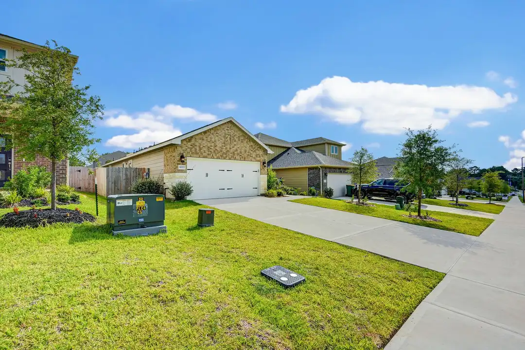 18572 Meadow Point Ln - View 2
