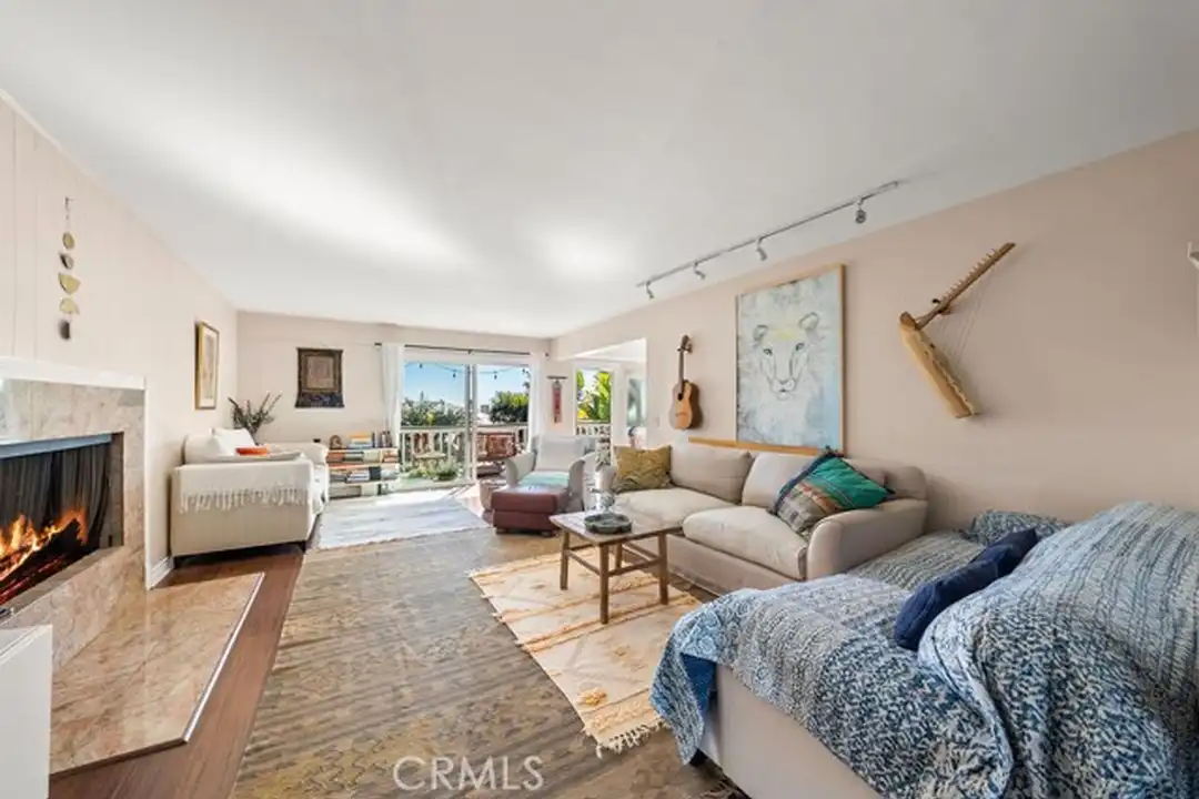 128 Crescent Bay Dr - View 5