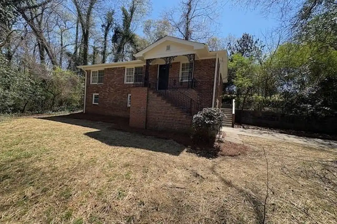 2068 Kenwood Pl SE - View 2