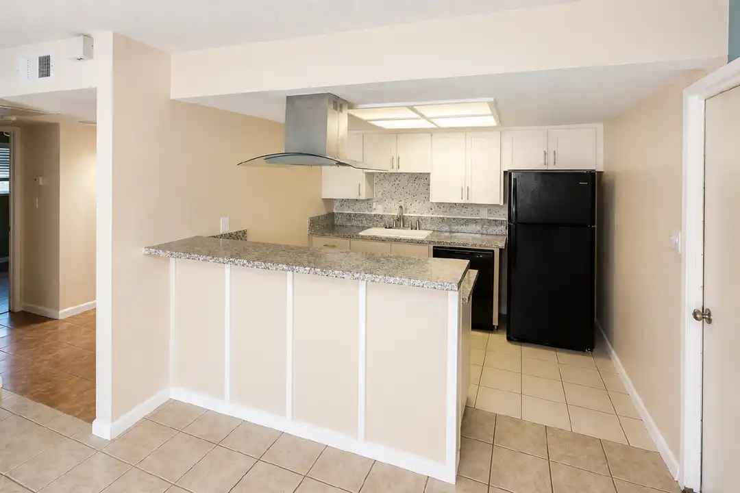 5836 Palm Ave - View 4
