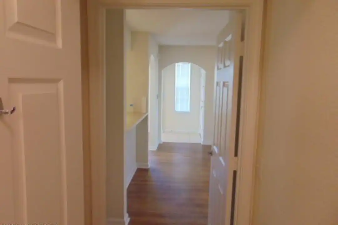 10075 Gate Pkwy N #1207 – další