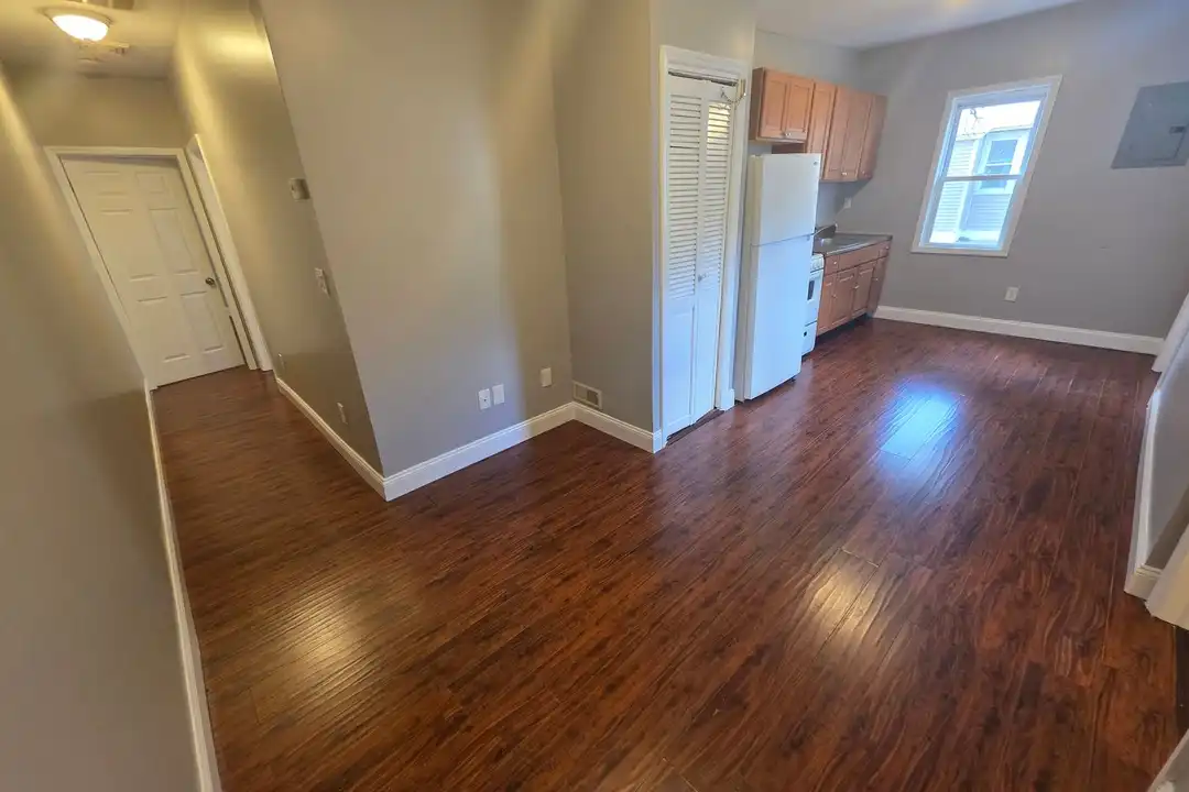 1007 NY-52 unit Unit 4 – photo 1 of 11