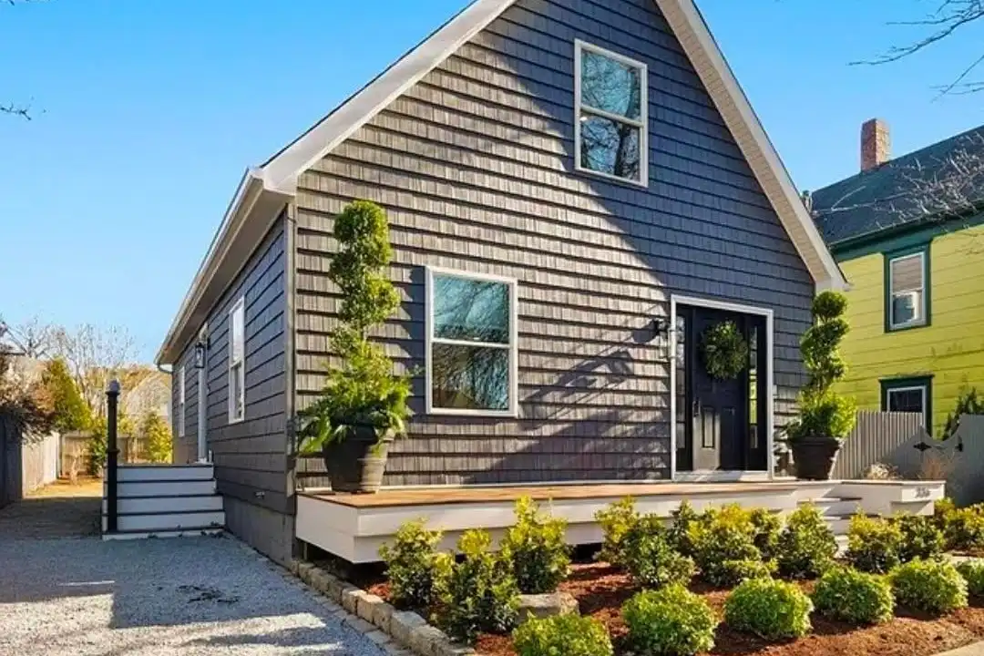 336 2nd St – photo 1 of 6