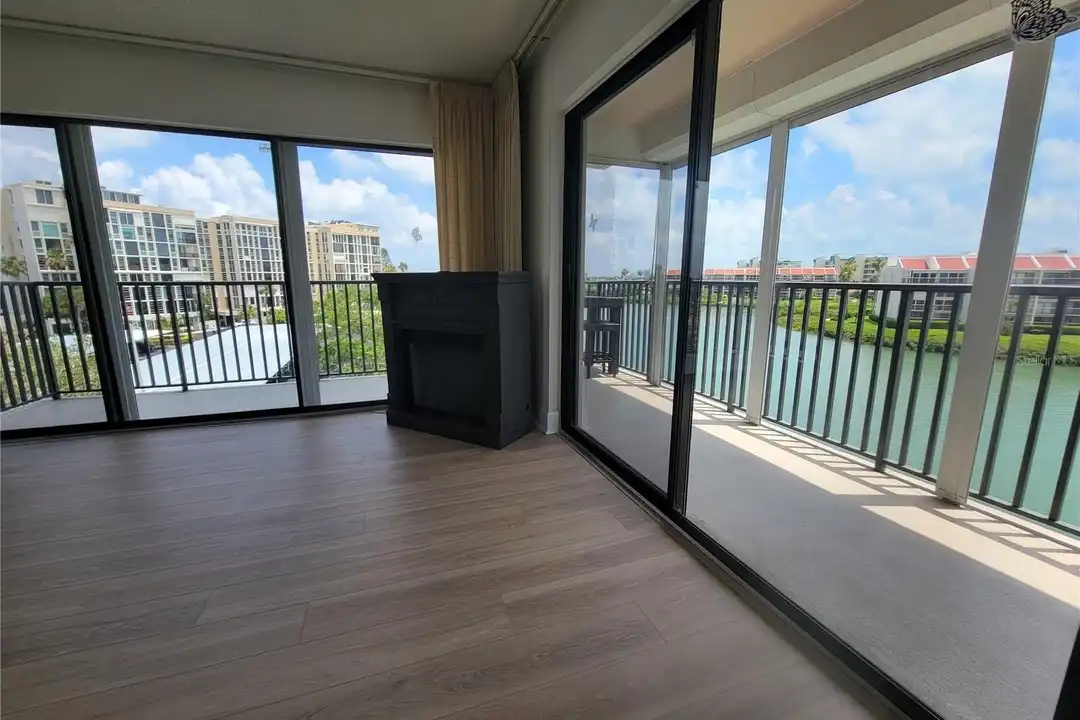 7600 Sun Island Dr S #408 - More