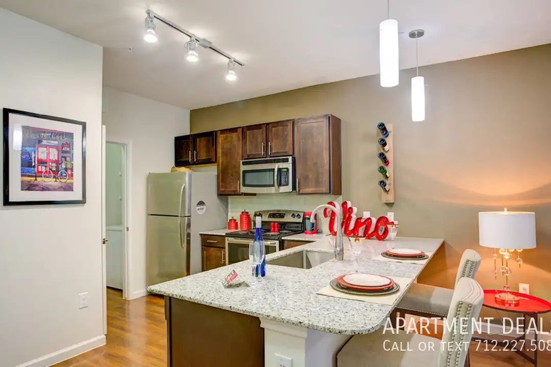 1232 W Grand Pkwy S - View 3