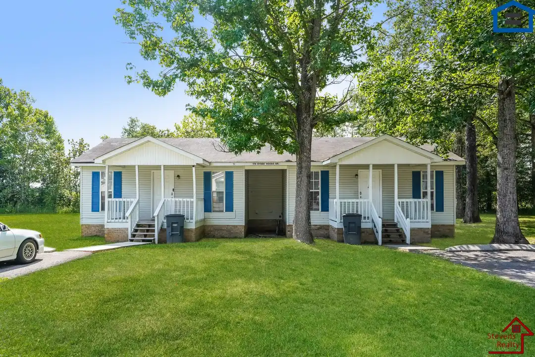 174 Bybee Woods Dr – photo 1 of 15
