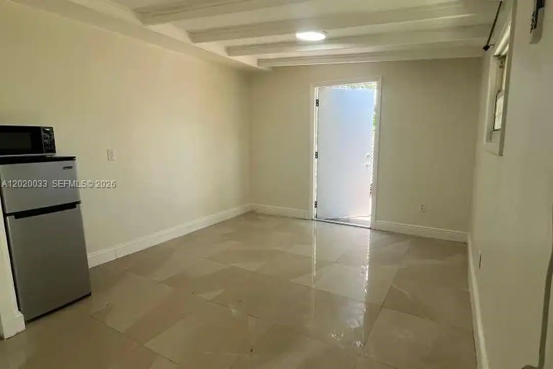 1629 NE 177th St unit 2 - View 2