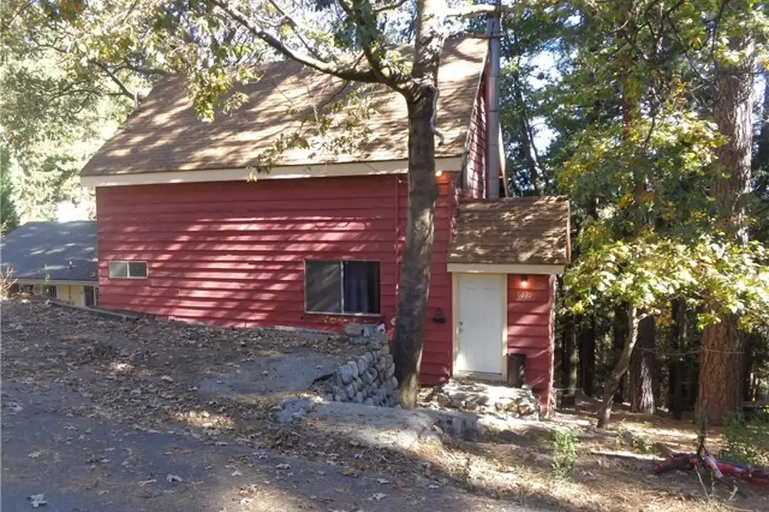 1021 Coulter Pine Rd – photo 1 of 32