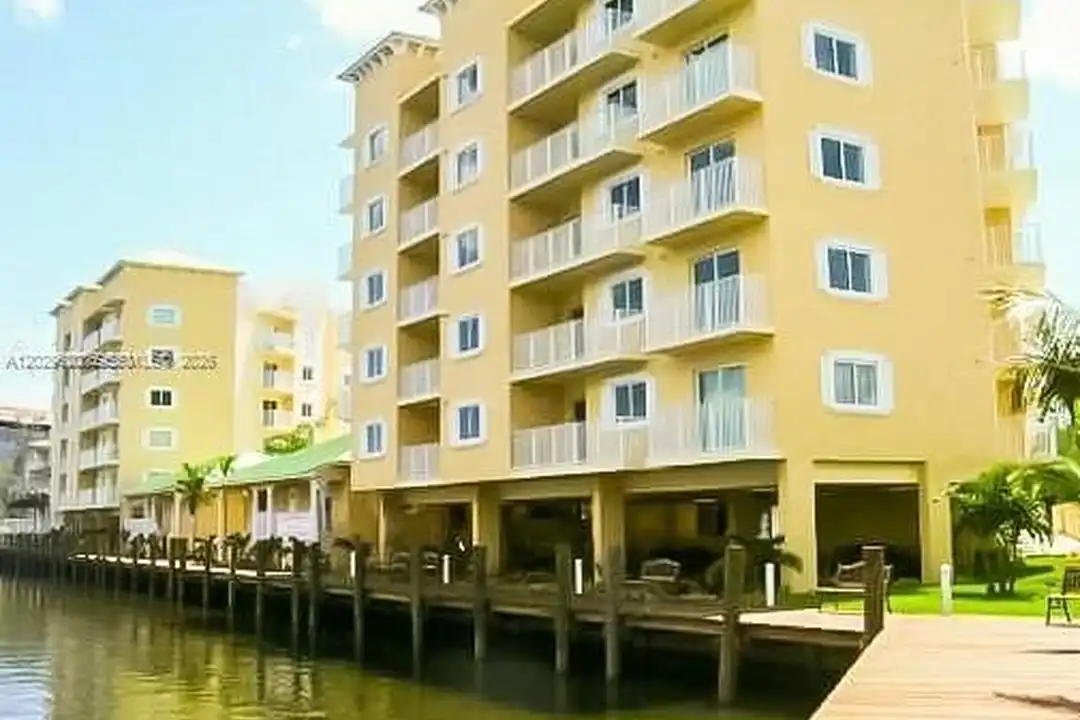 2475 NW 16th St Rd unit 215 - View 3