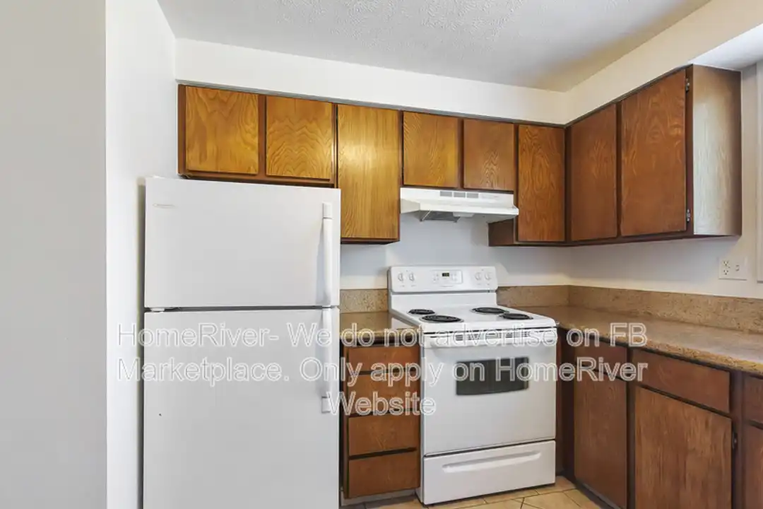 3221 S Regal St unit 1 - View 2