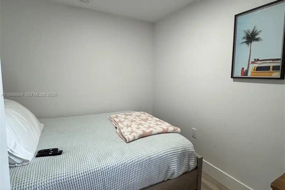 9273 Collins Ave unit 810 - More