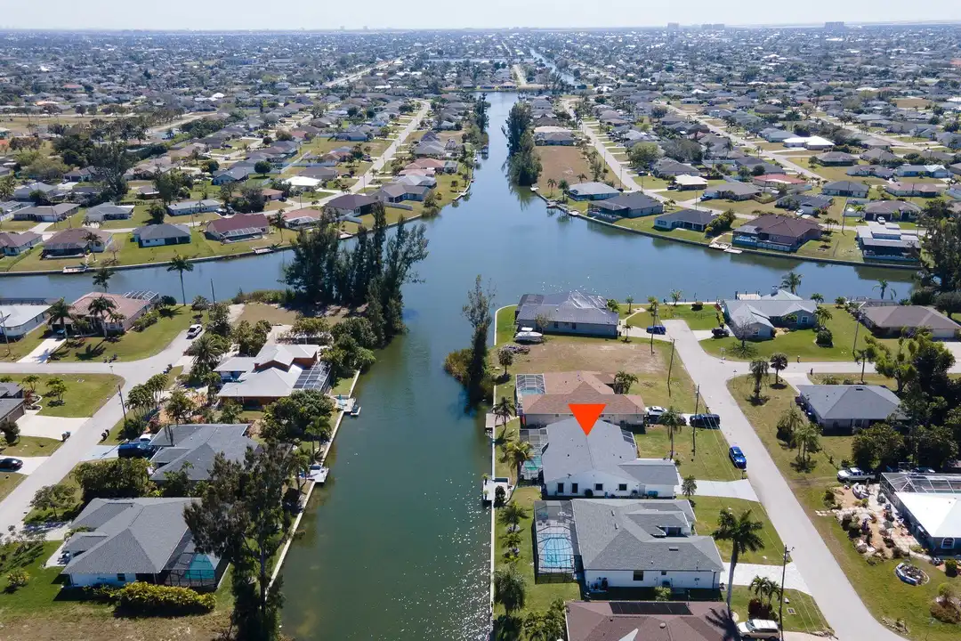 2723 SW 5th Ave - View 3