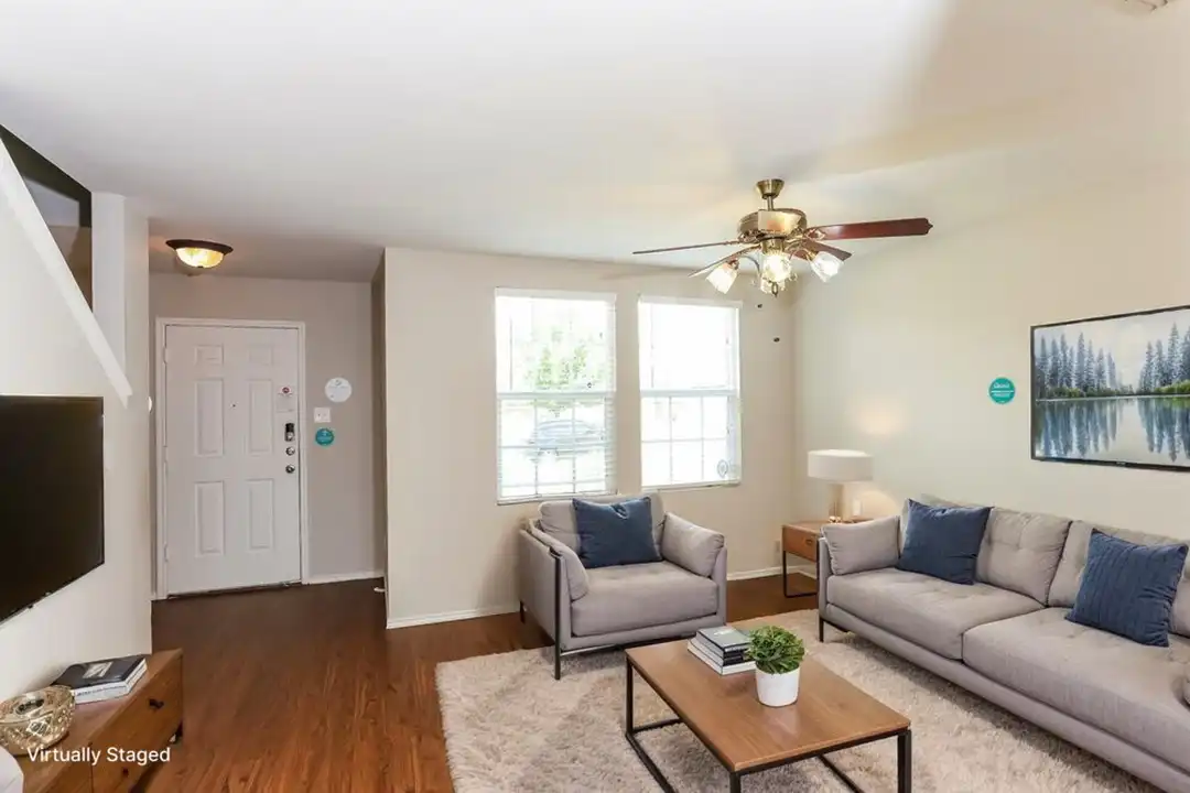 House in Burleson - View 4