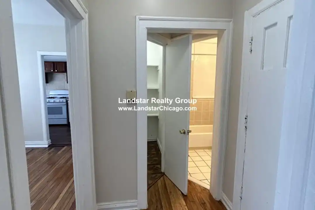 7737 N Sheridan Rd - Fler
