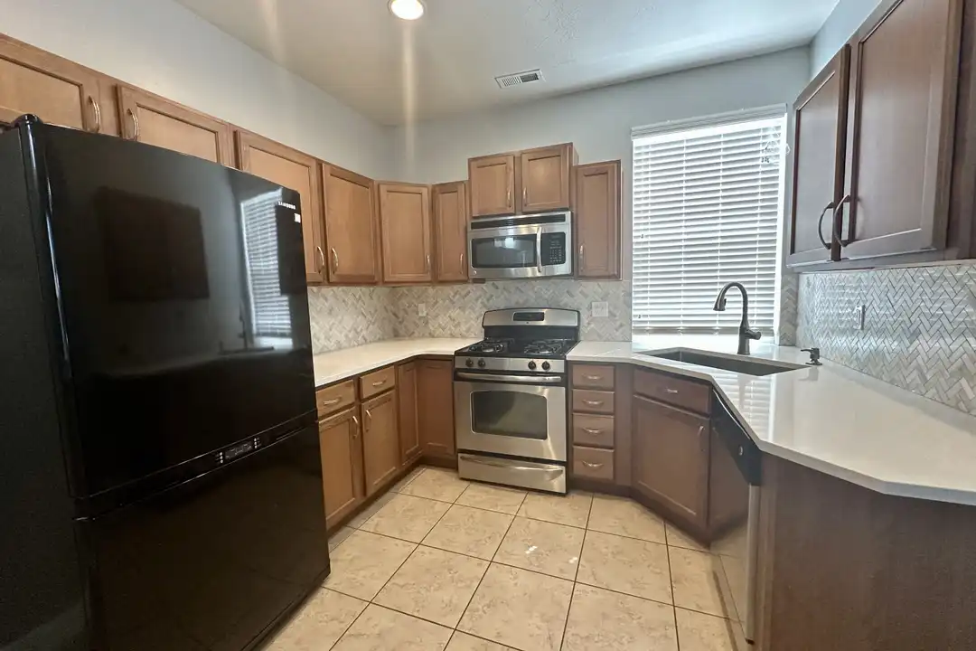 Apartment in South Jordan - View 4