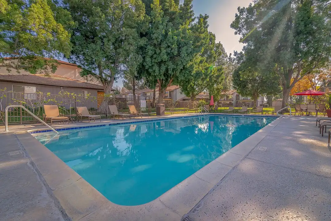 Citrus Grove Apartments – photo 1