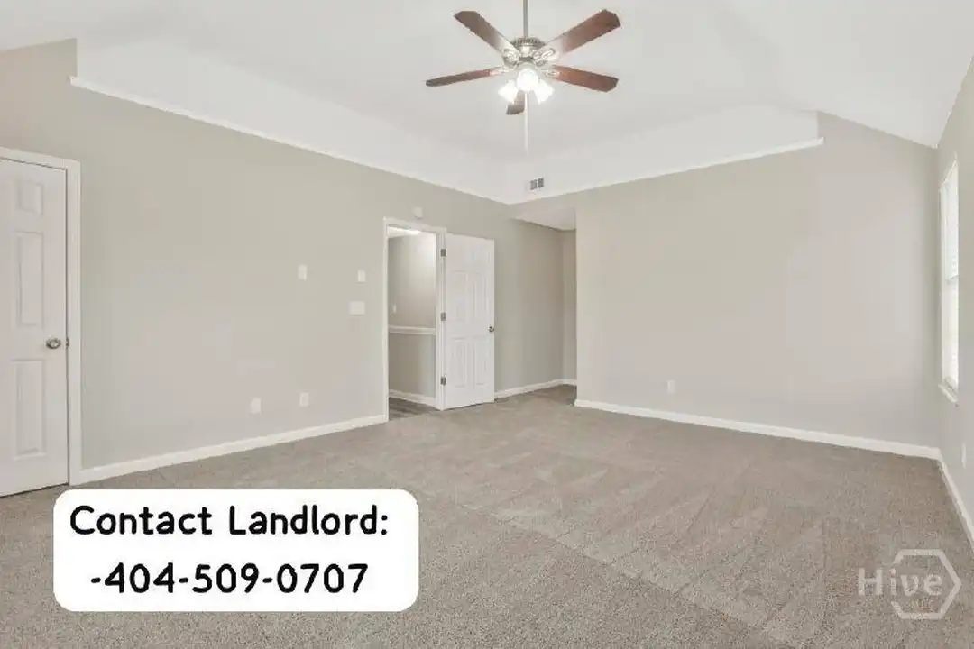 6530 Lake Mill Ct - View 4