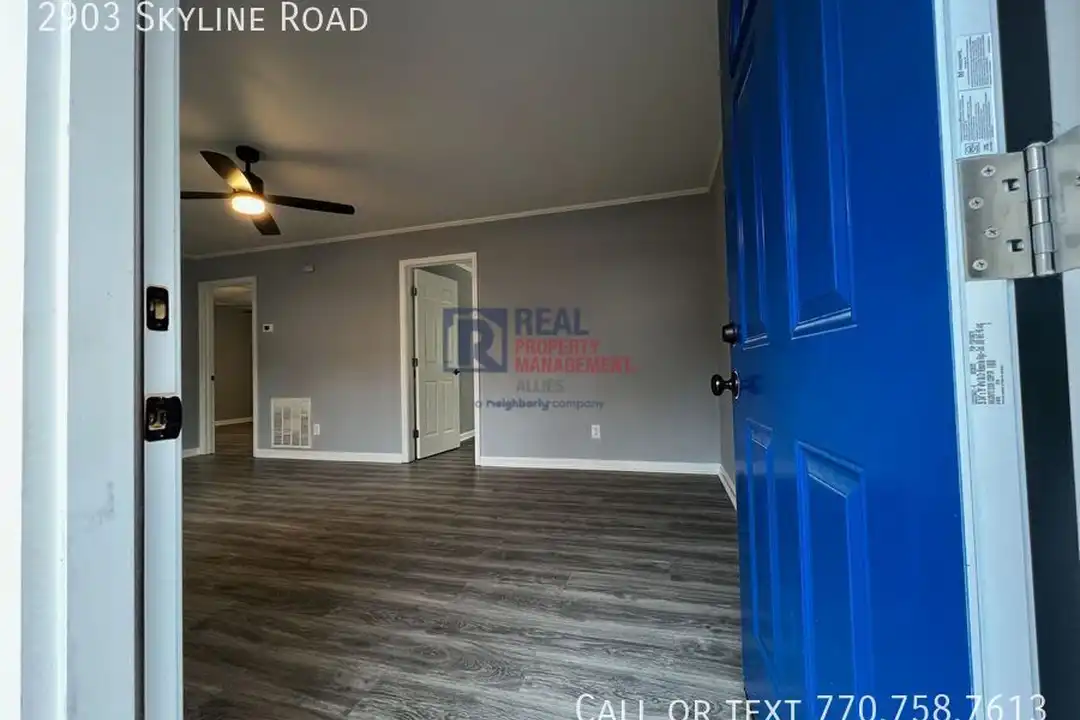 2903 Skyline Rd – photo 1 of 9